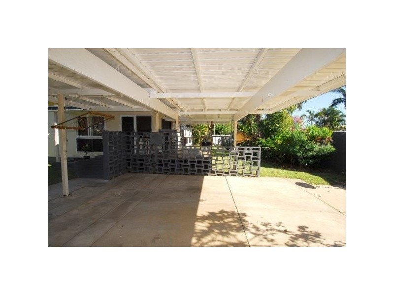 12 Lindeman Avenue, Cranbrook QLD 4814