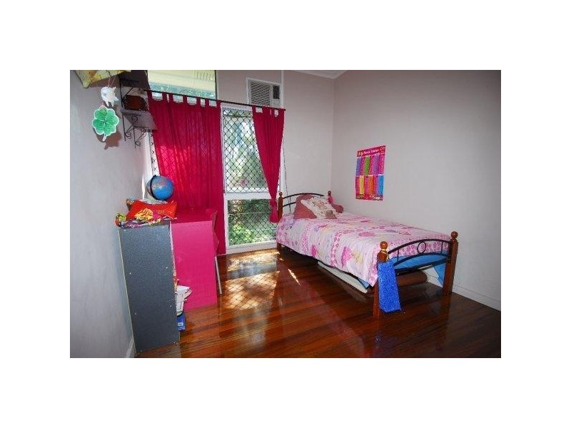 12 Lindeman Avenue, Cranbrook QLD 4814