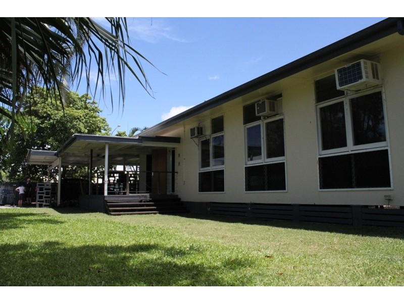 12 Lindeman Avenue, Cranbrook QLD 4814