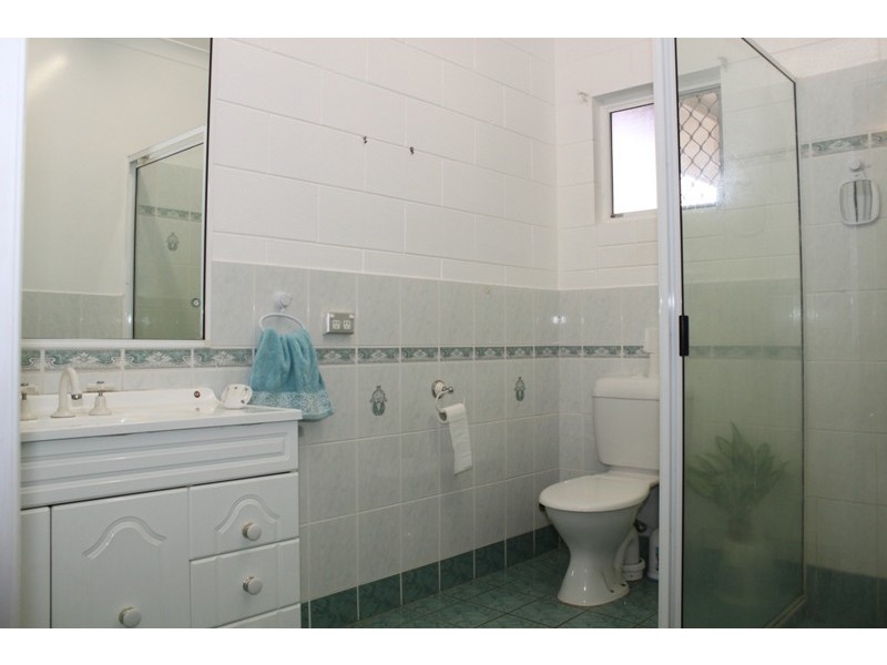 15 Bonnett Rd, Mount Low QLD 4818