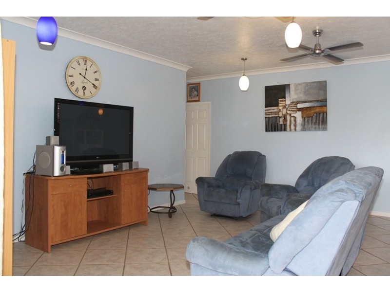 15 Bonnett Rd, Mount Low QLD 4818