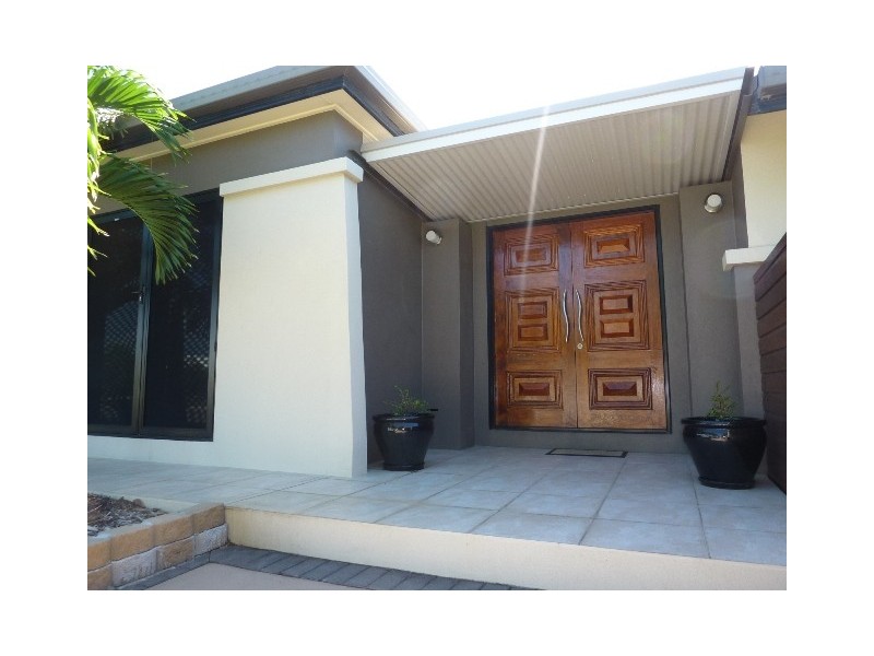 95 River Boulevard, Idalia QLD 4811