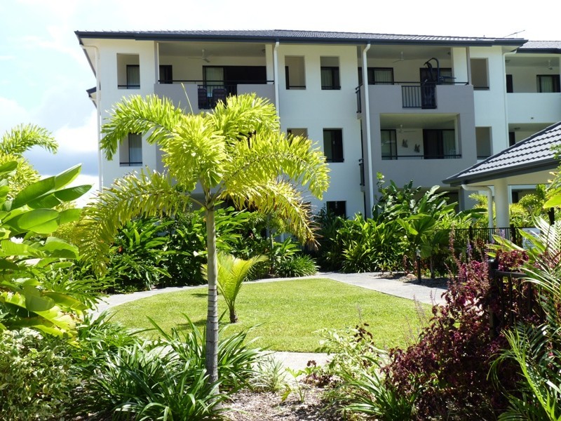 6 Henry Street, West End QLD 4810