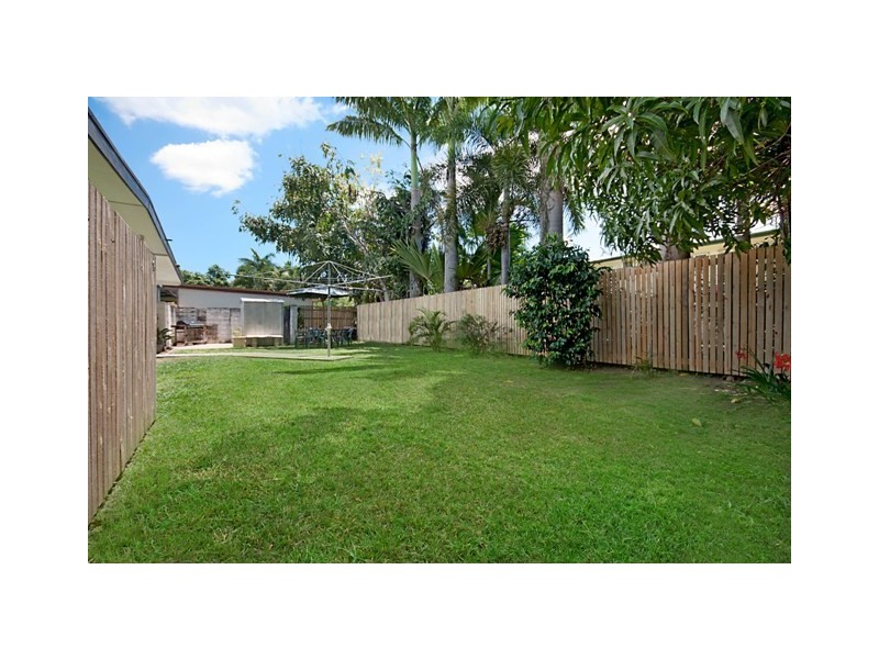 85 Albert Street, Cranbrook QLD 4814