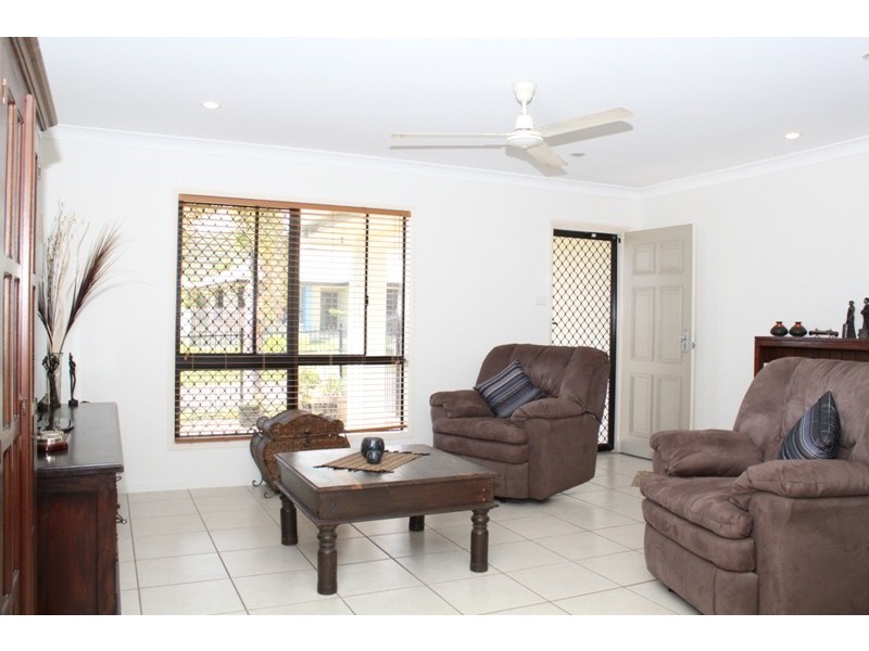 26  Fuji Ct, Mount Louisa QLD 4814