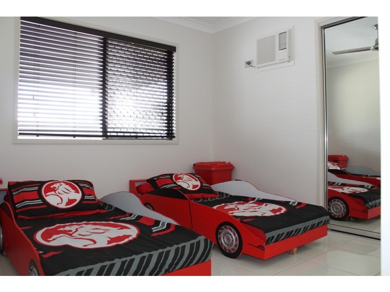 9 Dugong Ct, Townsville QLD 4810