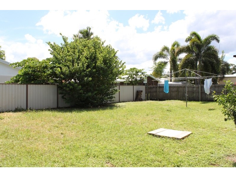 48 Dalpura Av, Cranbrook QLD 4814