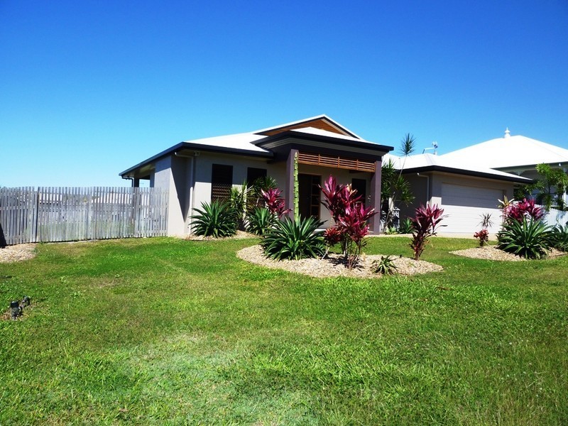 27 Goicoechea Dr, Bushland Beach QLD 4818