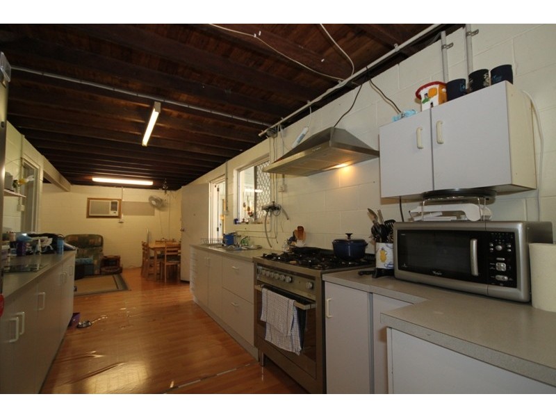 23 Sonia Street, Rasmussen QLD 4815