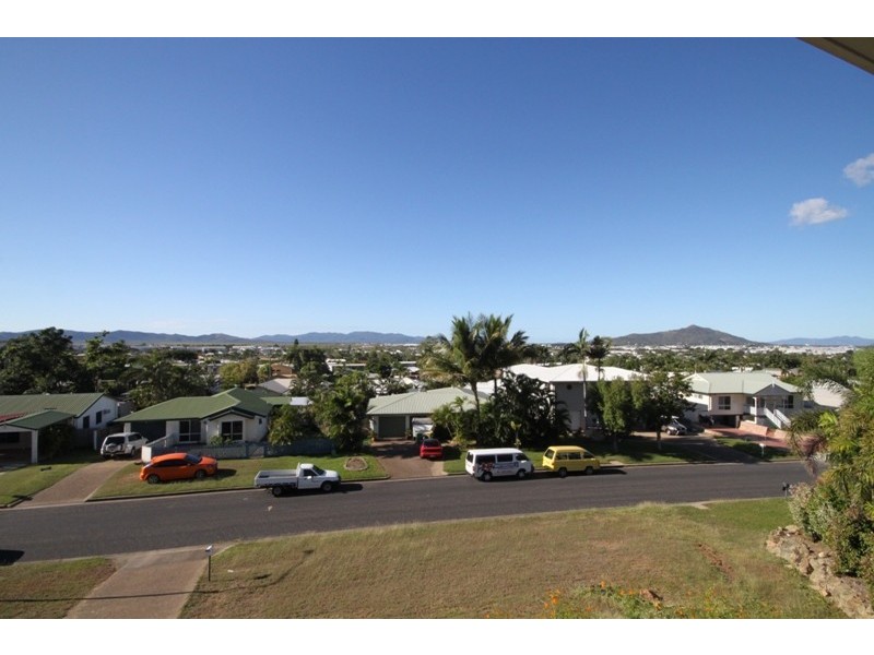 15 Nettleton Street, Mount Louisa QLD 4814