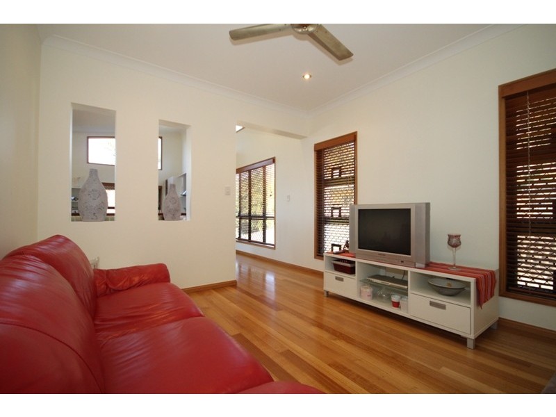 15 Nettleton Street, Mount Louisa QLD 4814