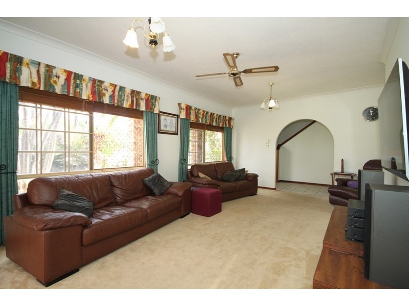 1 Madrid Ct, Kirwan QLD 4817