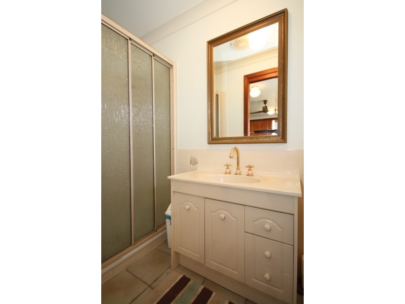 1 Madrid Ct, Kirwan QLD 4817