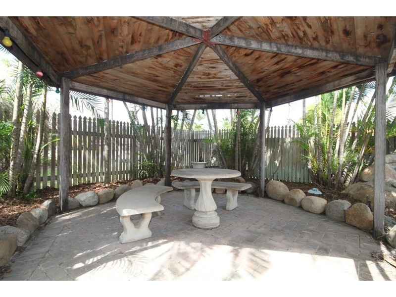 1 Madrid Ct, Kirwan QLD 4817