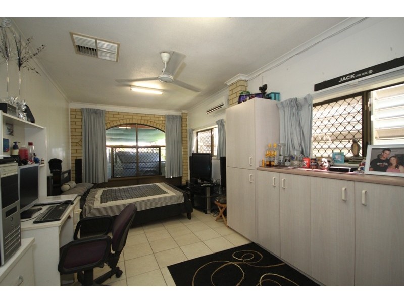 12 Brookhurst Avenue, Kirwan QLD 4817