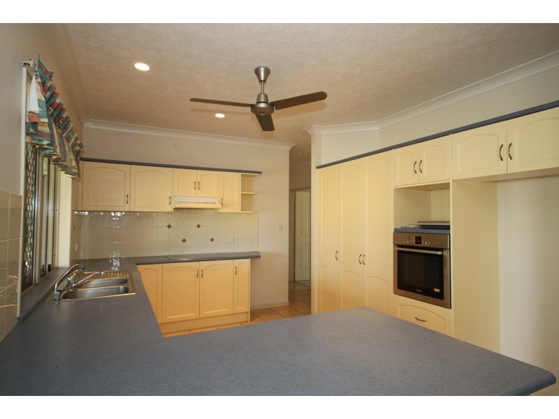 1 Allambie Lane, Kelso QLD 4815