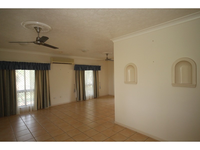 1 Allambie Lane, Kelso QLD 4815