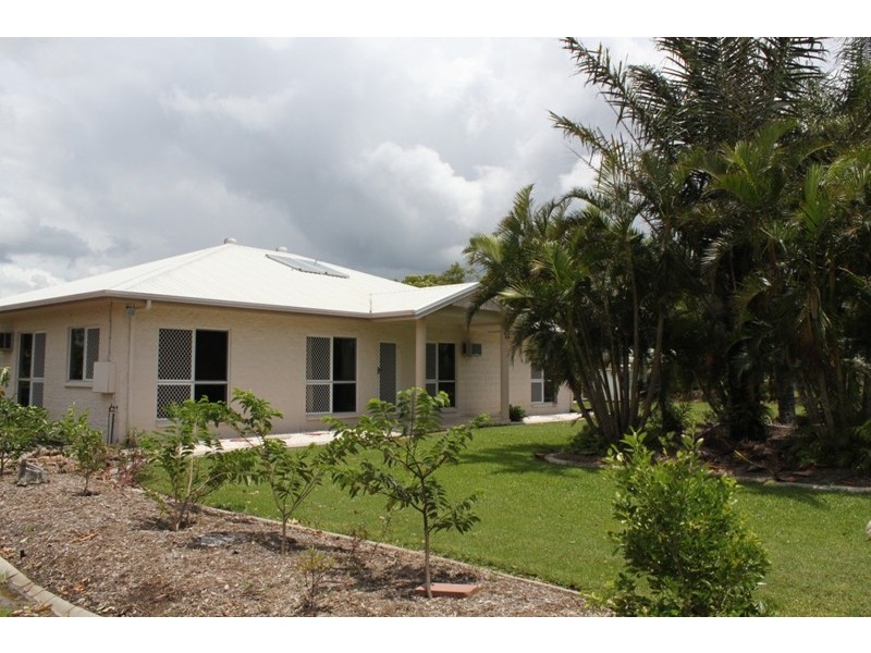 15 Bonnett Rd, Mount Low QLD 4818