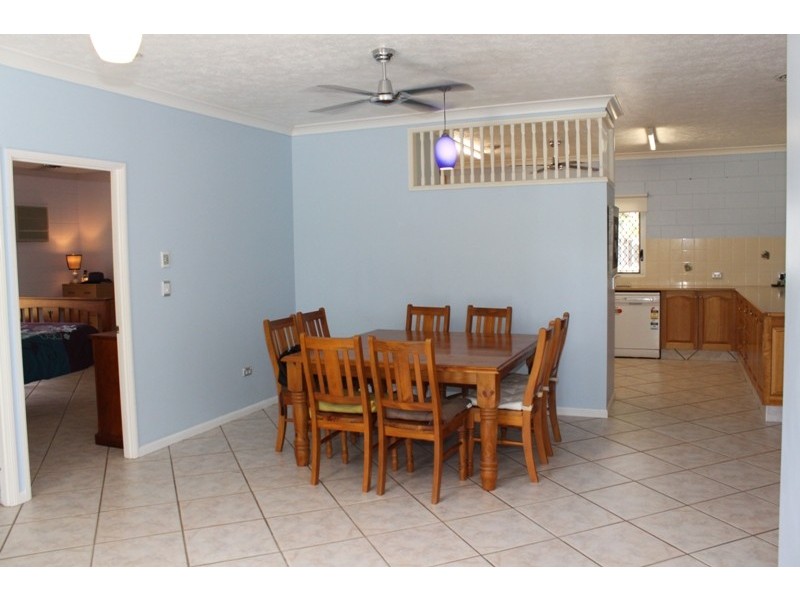 15 Bonnett Rd, Mount Low QLD 4818