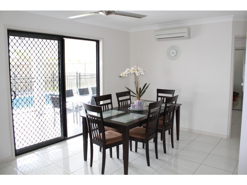 9 Dugong Ct, Bushland Beach QLD 4818