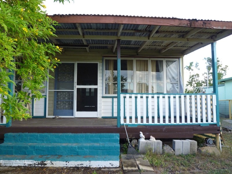 49 Batley Pde, Bushland Beach, Bushland Beach QLD 4818