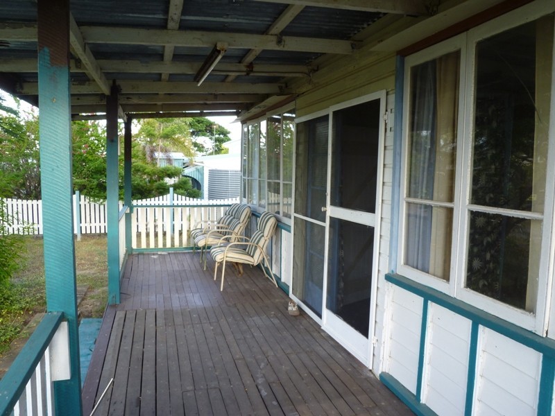 49 Batley Pde, Bushland Beach, Bushland Beach QLD 4818