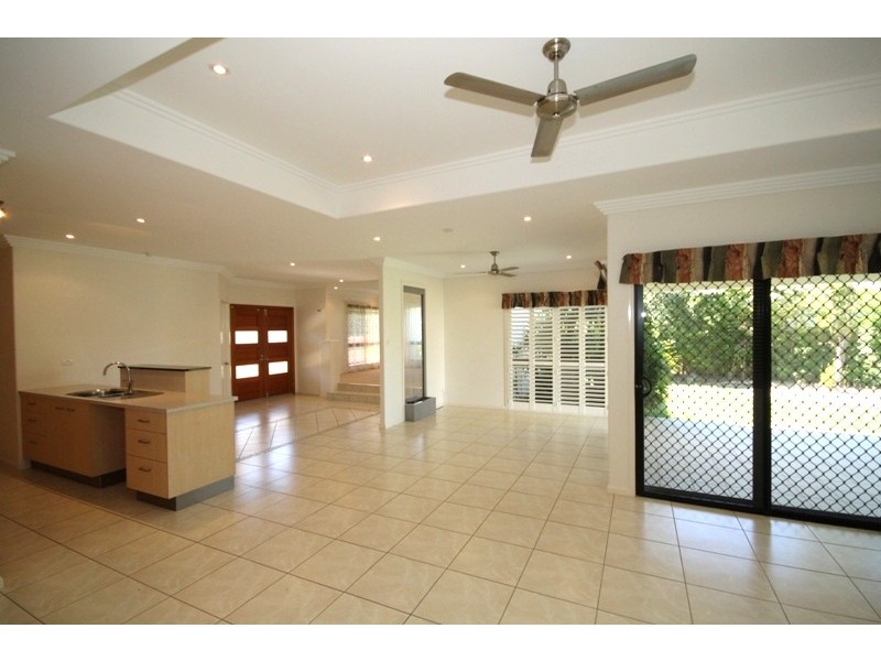 37 Lakeland Boulevard, Idalia QLD 4811