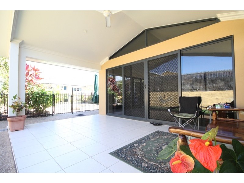 8 Kato Place, Mount Louisa QLD 4814