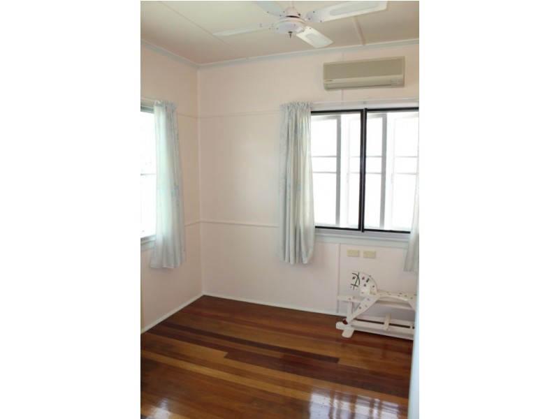 29 Ahearne Street, Hermit Park QLD 4812