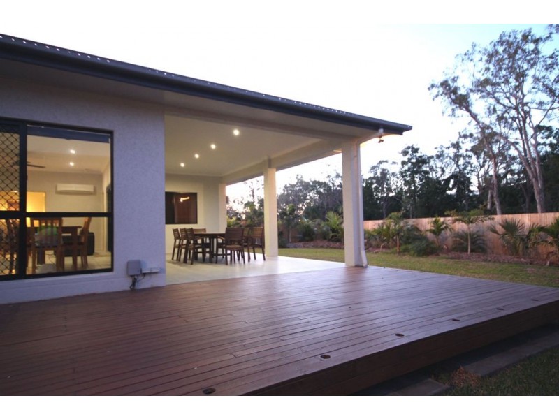 6 Currawinya Court, Bushland Beach QLD 4818