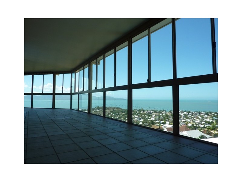 Castle Hill QLD 4810