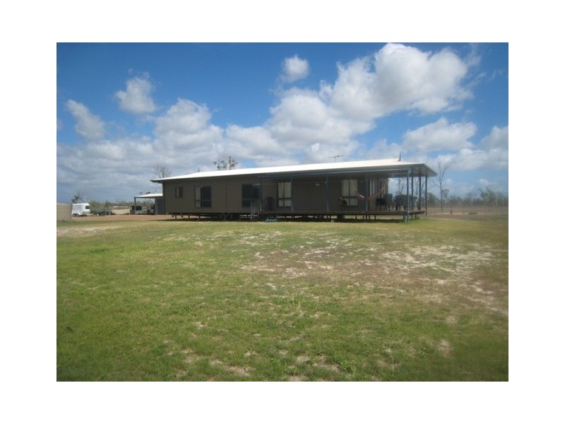 9 One Mile Drive, Kelso QLD 4815