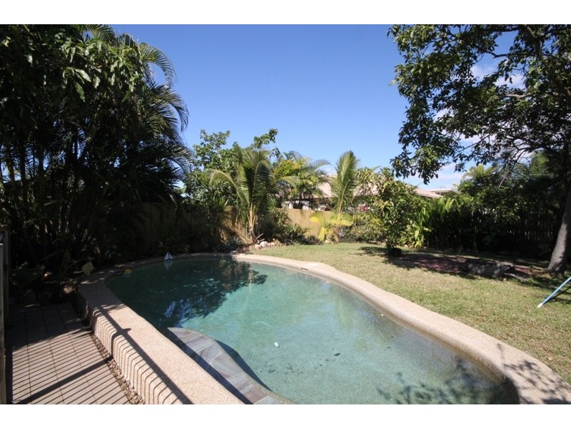 6 Doorey Street, Railway Estate QLD 4810