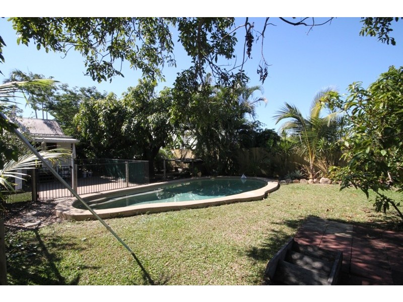 6 Doorey Street, Railway Estate QLD 4810