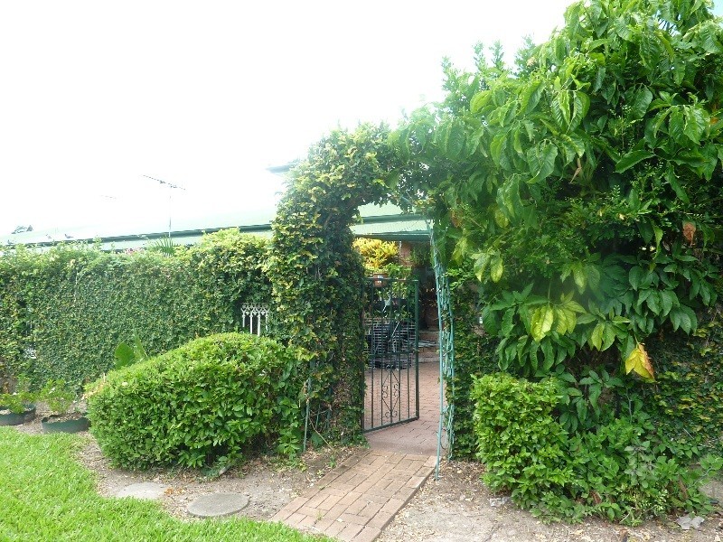 Hermit Park QLD 4812