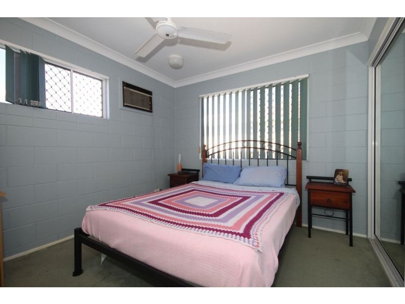 2/8  Second Street, Railway Estate QLD 4810