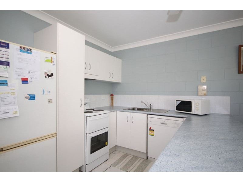 2/8  Second Street, Railway Estate QLD 4810