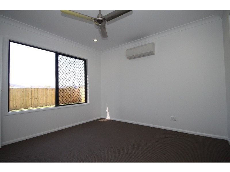 16 Wave Court, Kelso QLD 4815