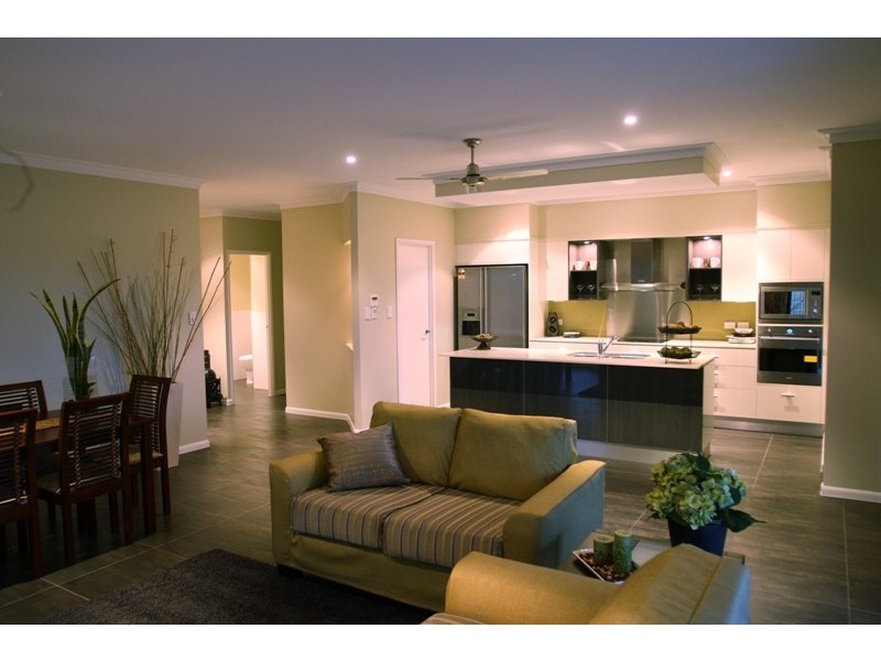 7  Arafura Close, Burdell QLD 4818