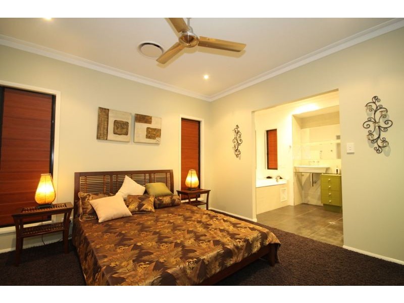 7  Arafura Close, Burdell QLD 4818