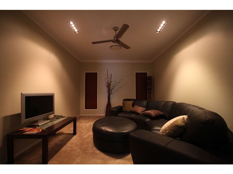 7  Arafura Close, Burdell QLD 4818