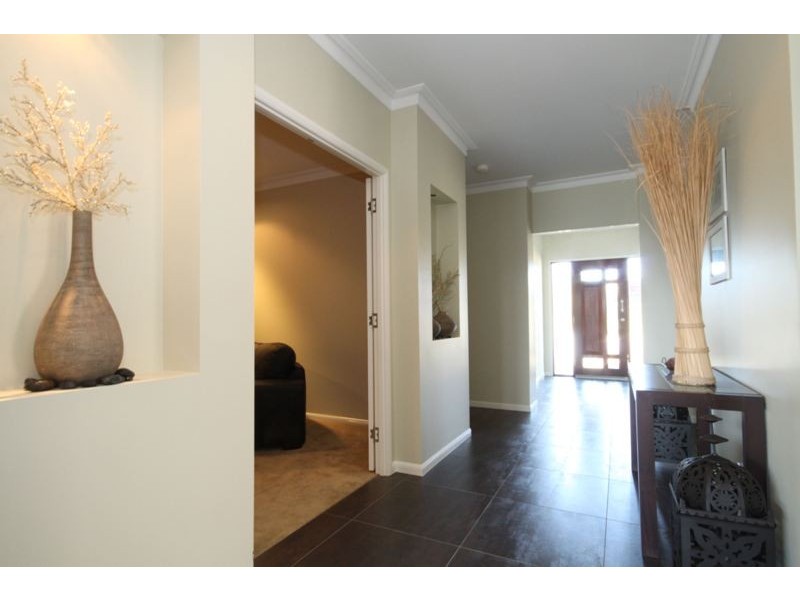 7  Arafura Close, Burdell QLD 4818