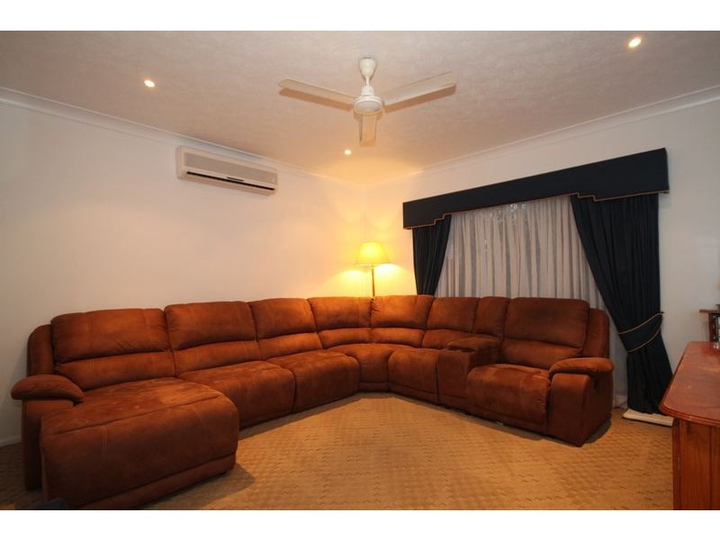 79 Squires Cr, Kirwan, Townsville QLD 4810