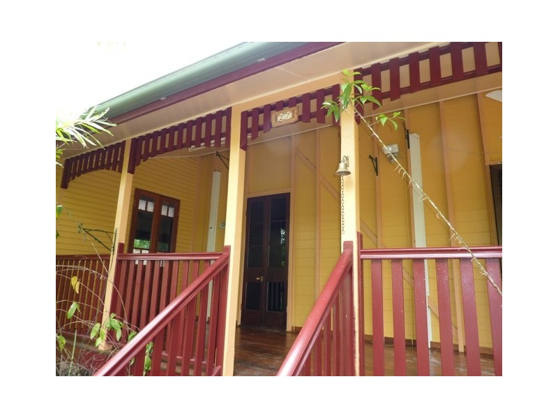 27 Cali Ct, Mount Low QLD 4818