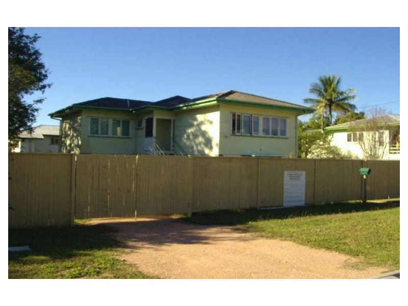 9 Staaten Street, Pimlico QLD 4812