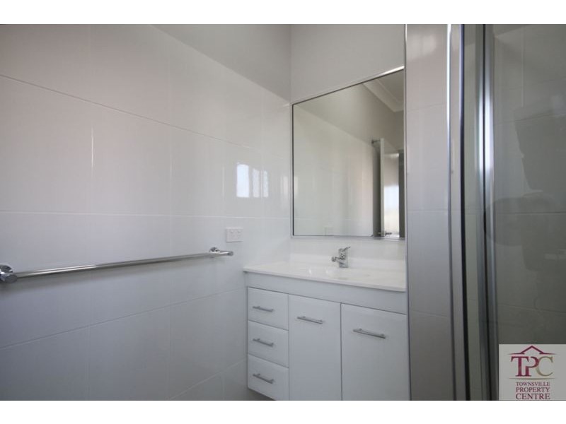 5 Oculina Street, Burdell QLD 4818