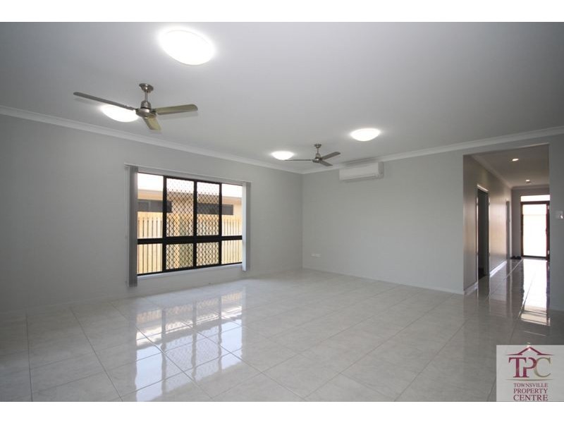 5 Oculina Street, Burdell QLD 4818