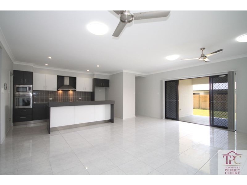 5 Oculina Street, Burdell QLD 4818