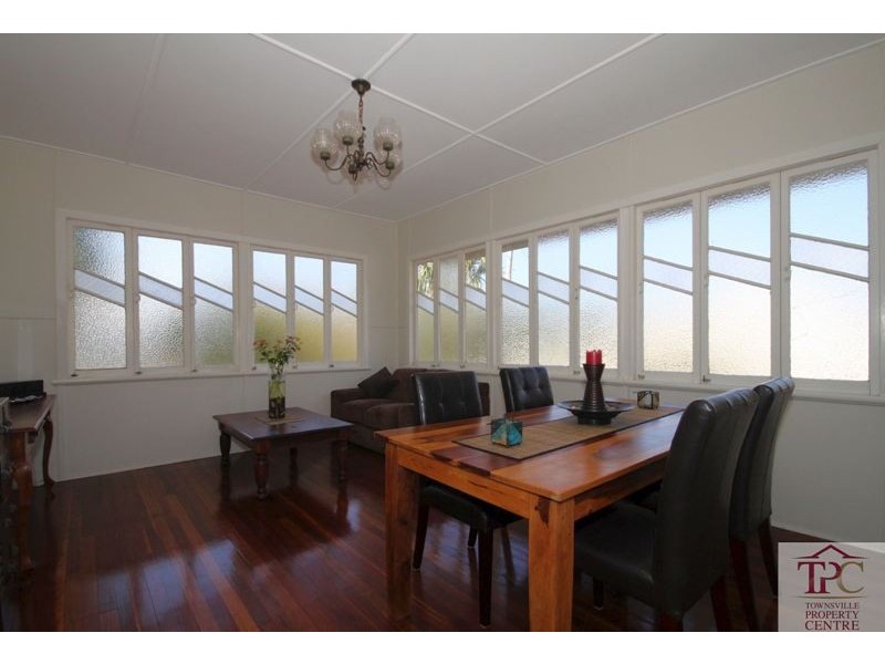 112 Twelfth Avenue, Railway Estate QLD 4810