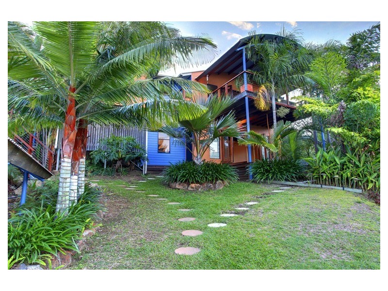 4 Nayla Court, Mount Louisa QLD 4814